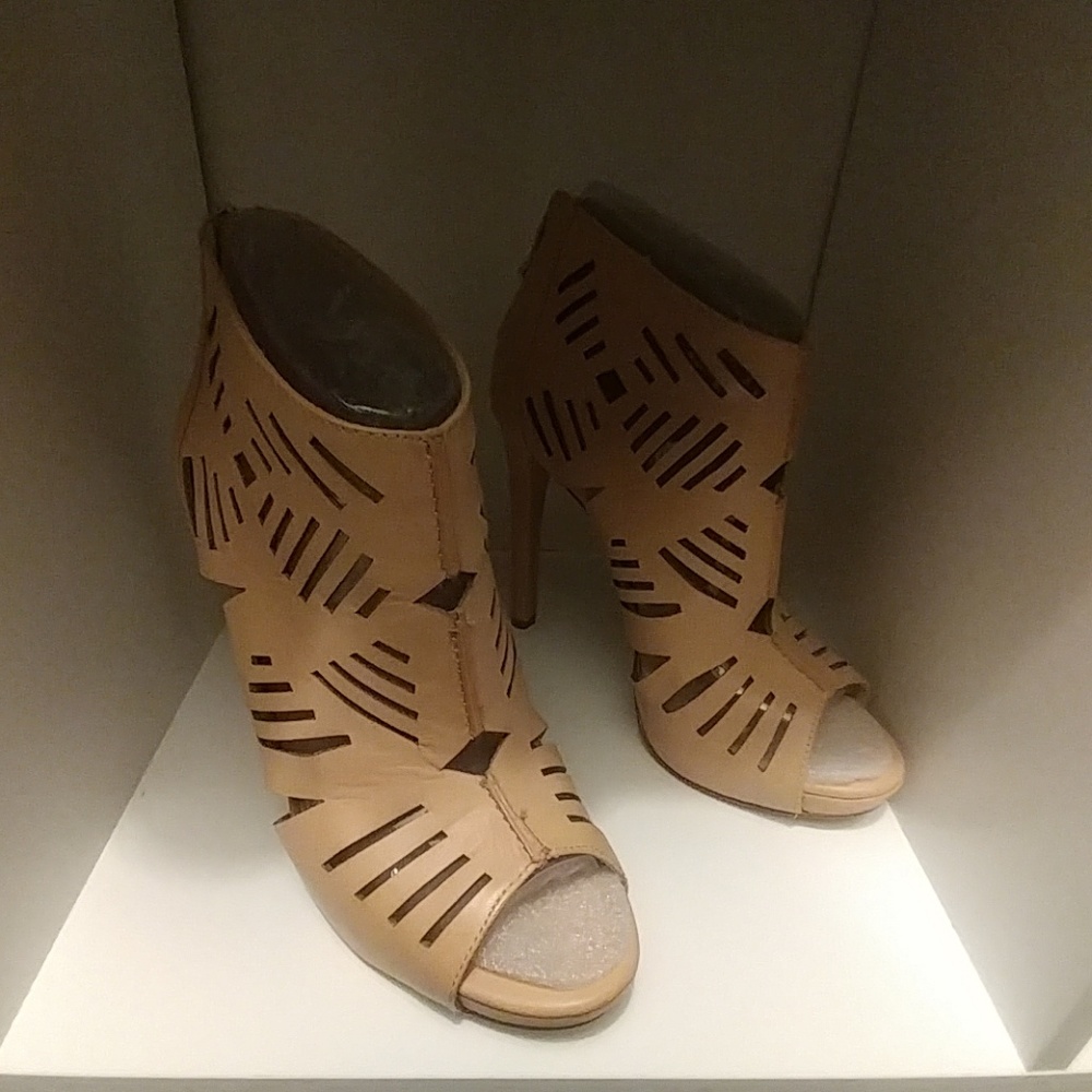Tan real leather high heel